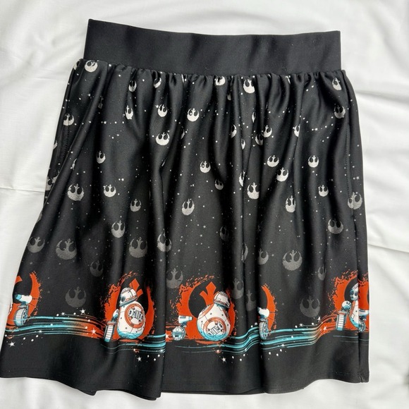 Her Universe Dresses & Skirts - STAR WARS Her Universe sz Medium Rise of Skywalker Rebel Droid Skater Skirt EUC‎